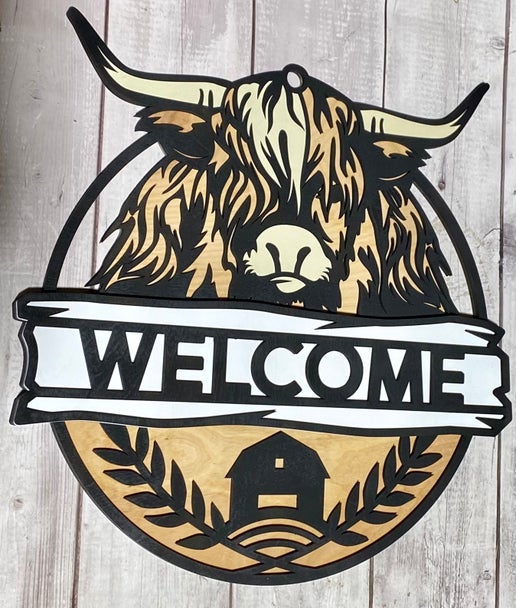 Rustic Highland Cow Welcome Sign – Farmhouse Charm for Your Home! 🐮✨