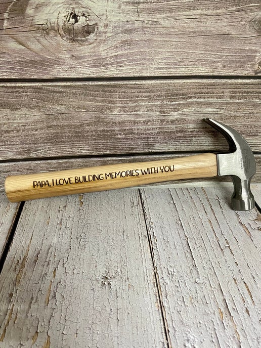 Engraved Hammers: Perfect Father’s Day Gift! 🛠️👨👧👦