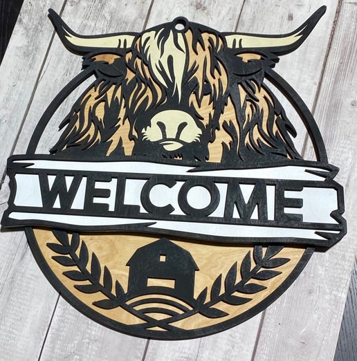 Rustic Highland Cow Welcome Sign – Farmhouse Charm for Your Home! 🐮✨