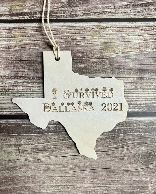 “I Survived Dallaska 2021” Custom Ornament 🌨️❄️