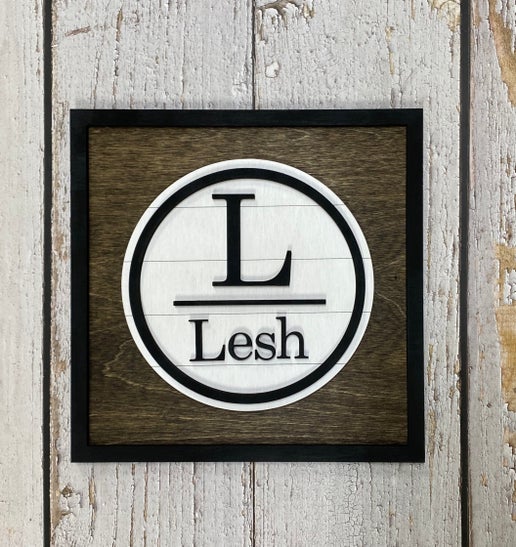 Personalized 10-Inch Name Sign with Frame & Shiplap Circle 🏡✨