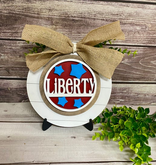 Interchangeable Seasonal Wooden Décor Set – Personalized Home Decor