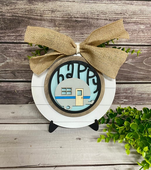 Interchangeable Seasonal Wooden Décor Set – Personalized Home Decor