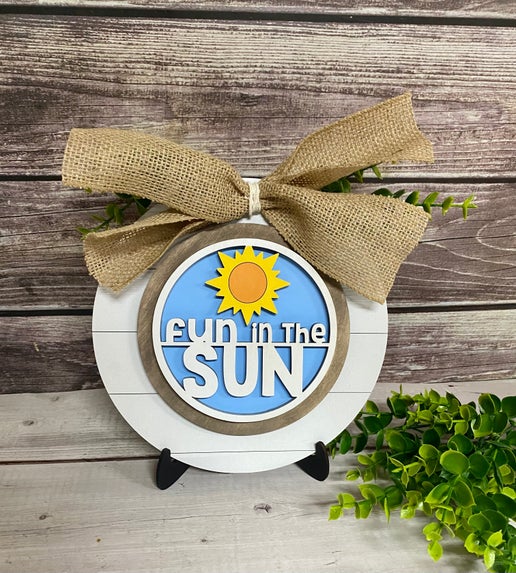 Interchangeable Seasonal Wooden Décor Set – Personalized Home Decor