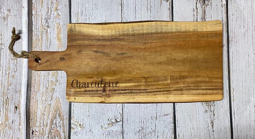 Acacia Wood Charcuterie Board – Handcrafted & Engraved