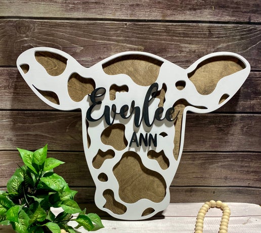 Personalized Cow Head Nursery Sign – Custom Name Farmhouse Décor