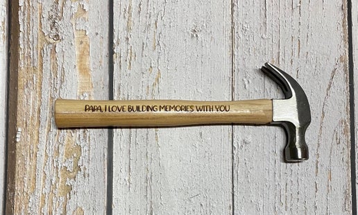 Engraved Hammers: Perfect Father’s Day Gift! 🛠️👨‍👧‍👦
