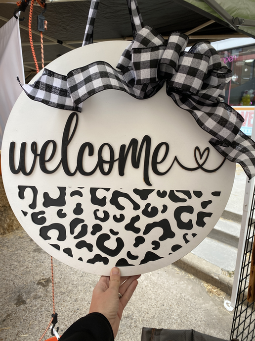 Leopard & Plaid Welcome Door Sign – 18” Round 🖤🐆